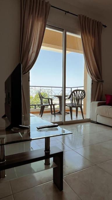 Sea Breeze Apartment Paphos Exterior photo