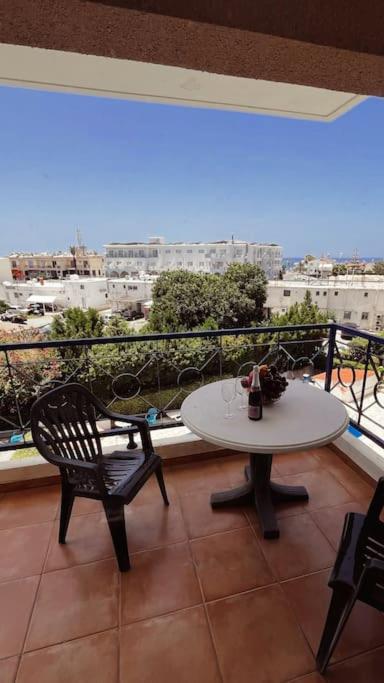 Sea Breeze Apartment Paphos Exterior photo